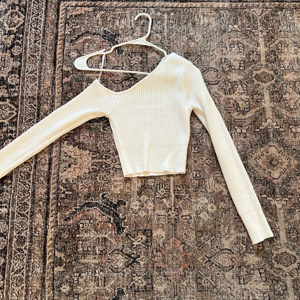Cropped sweater